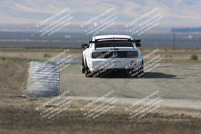 media/Oct-26-2025-CalClub SCCA (Sun) [[8ce1e69566]]/Group 4/Grapevine/